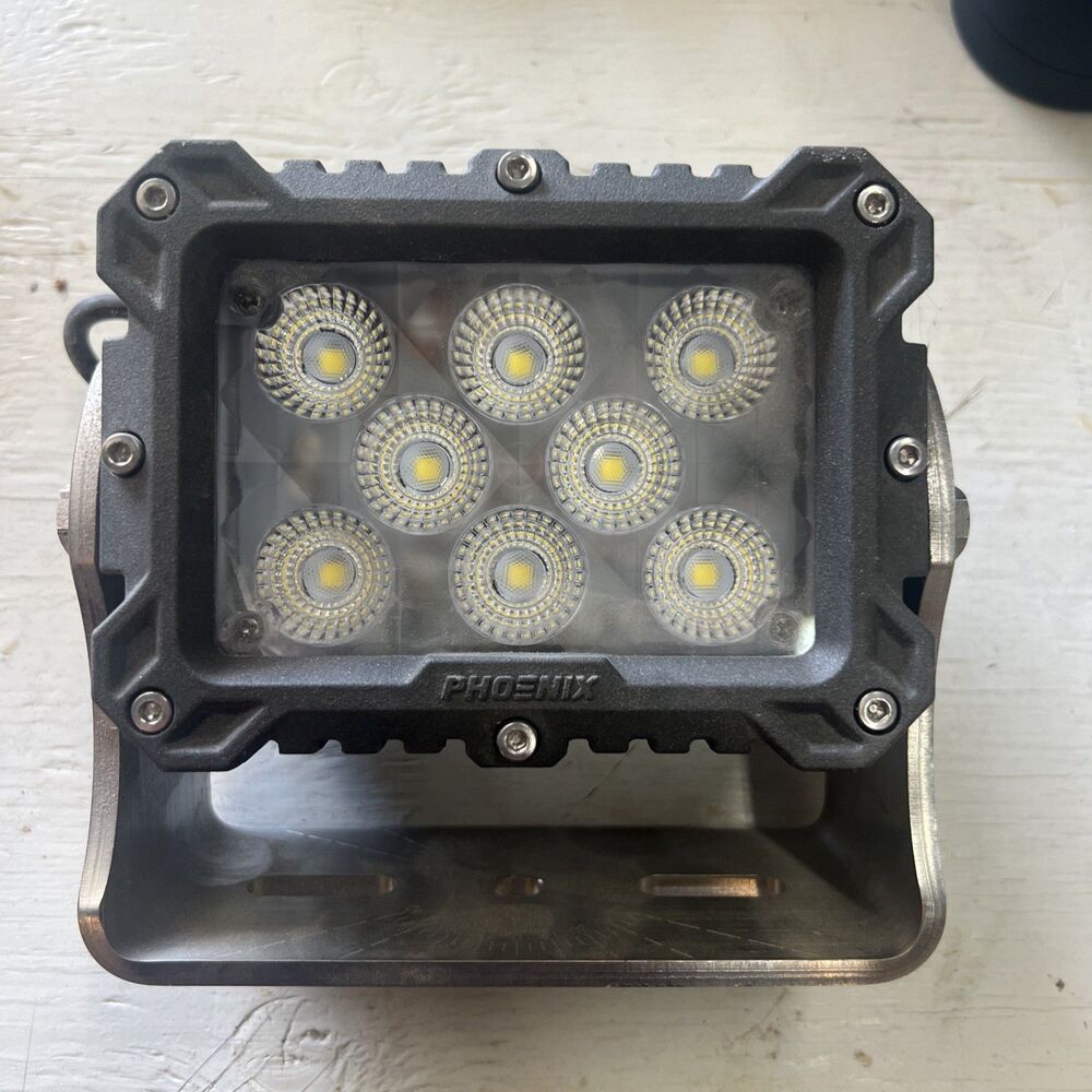 Phoenix Lighting Sturdilite Master Series Medium Floodlight 12-48V 48W